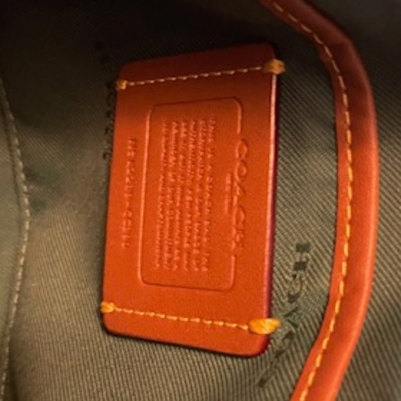 Coach Chaise Pebble Leather Bright Green Crossbody - Used - Picture 4 of 14